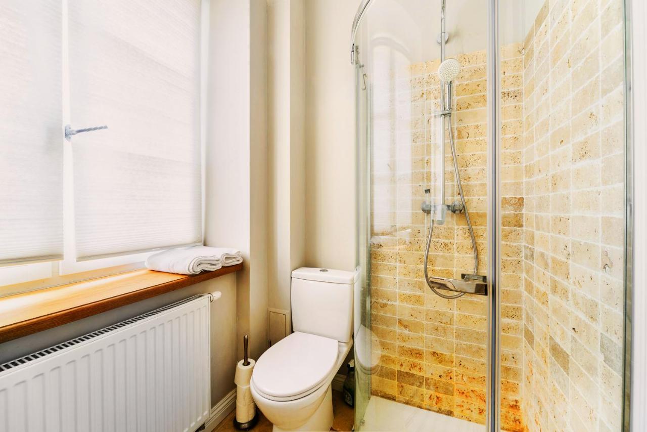 Designer Flat In The Heart Of Old Town Appartement Warschau Buitenkant foto